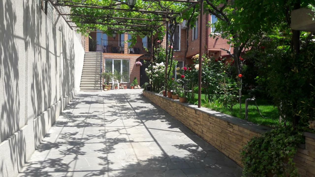 Green Garden Tbilisi Esterno foto